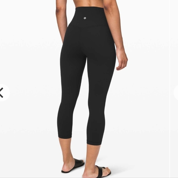 NWOT Align Crop 21" Sz 6 Black - Picture 2 of 13